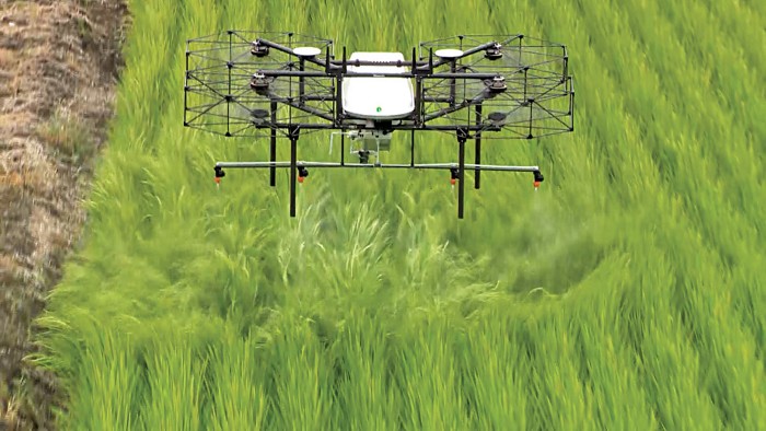 फार्मिंग ड्रोन (farming drones)